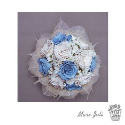 Ref.N0002.Ramo de novia rosas preservadas azul blanco.
